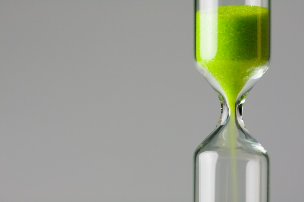elektronische Rechnungsverarbeitung - schneller als die Sanduhr