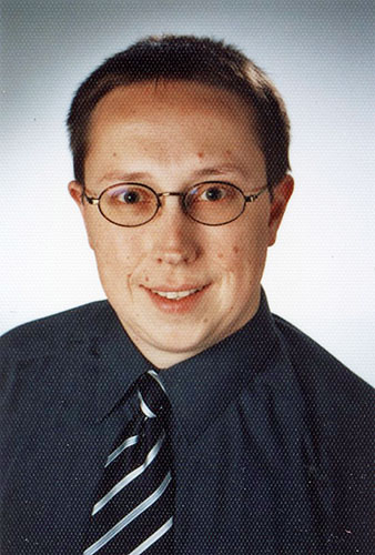 Dr. Kai Kremer ist Commercial Manager der HNBR-Produktlinie von ZEON Europe. Dr. Kai Kremer ist Commercial Manager der HNBR-Produktlinie von ZEON Europe.