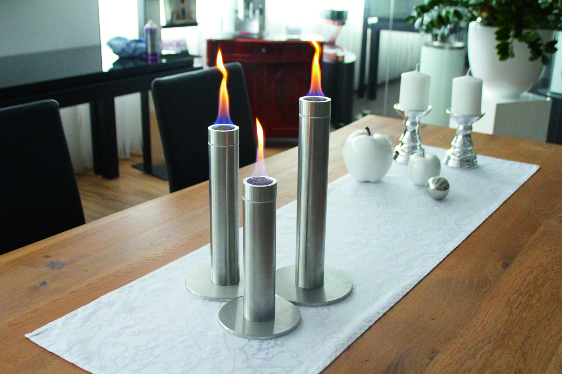 Die in verschiedenen Längen erhältliche Feuersäule verbreitetüberall erhabene Stimmung