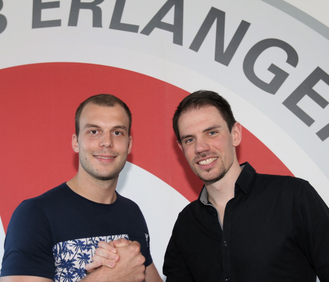 (Foto: hl-studios, Erlangen, v.l.): Handball-Bundesliga: HC Erlangen - Uros Bundalo und RenéSelke (Foto: hl-studios, Erlangen, v.l.): Handball-Bundesliga: HC Erlangen - Uros Bundalo und RenéSelke