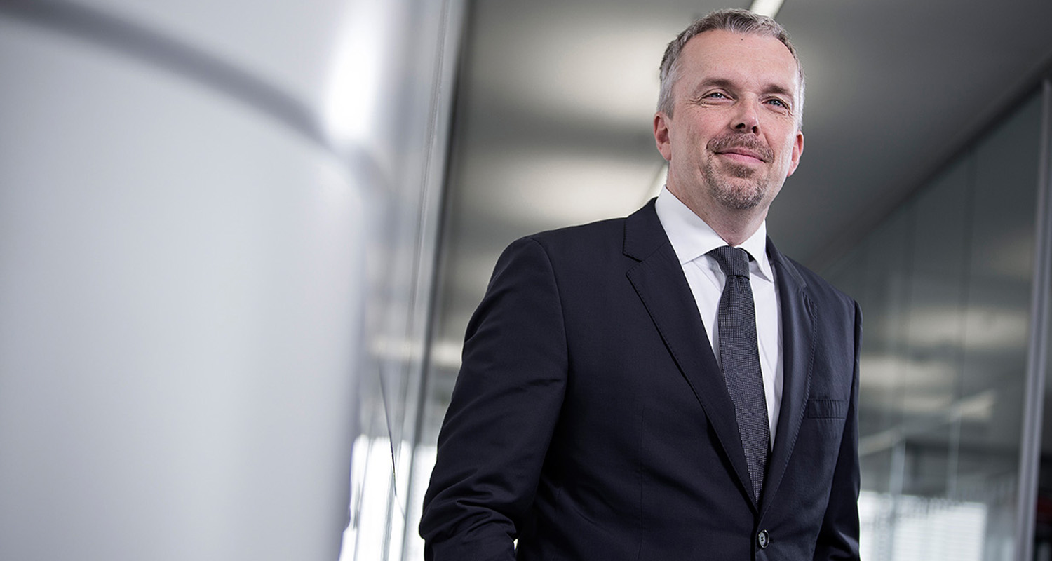 Freut sichüber die Auszeichnung: Arne Adrian, Geschäftsführer und Executive Search-Leiter (Bildquell Freut sichüber die Auszeichnung: Arne Adrian, Geschäftsführer und Executive Search-Leiter (Bildquell