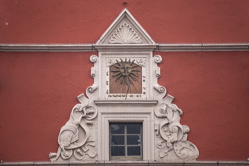 Den verborgenen Hinweisen folgen ... Den verborgenen Hinweisen folgen ...