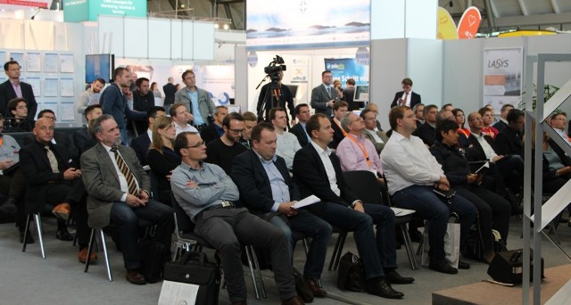 Gut besuchte Podiumsdiskussion von SC Lötters auf der IT&Business 2015 Gut besuchte Podiumsdiskussion von SC Lötters auf der IT&Business 2015