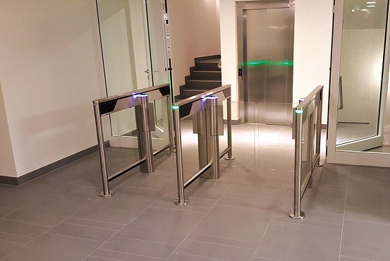 Die Sensorschleusen SlimLane 940 und 950 bei SQS (Bildquelle: @ Automatic Systems) Die Sensorschleusen SlimLane 940 und 950 bei SQS (Bildquelle: @ Automatic Systems)