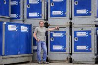Jörg Trakis, Technischer Leiter, freut sich über die maßgeschneiderte GPS-Lösung für die Pumpen-verm Jörg Trakis, Technischer Leiter, freut sich über die maßgeschneiderte GPS-Lösung für die Pumpen-verm