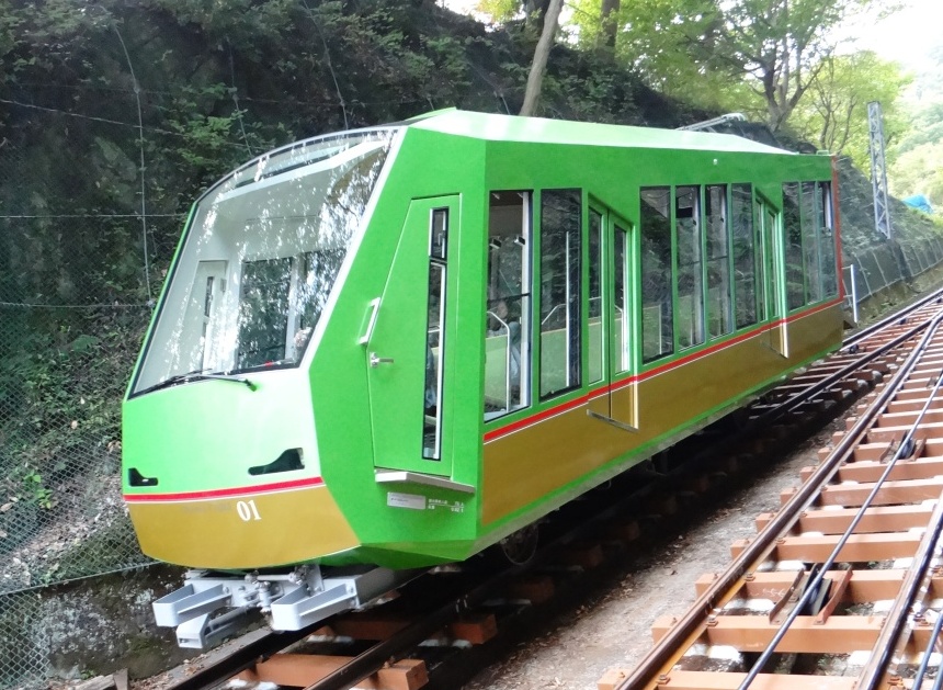 Neues Kabelstraßenbahn-Modell in Oyama mit Lithium-Ionen-Batterien von GS YUASA. Neues Kabelstraßenbahn-Modell in Oyama mit Lithium-Ionen-Batterien von GS YUASA.