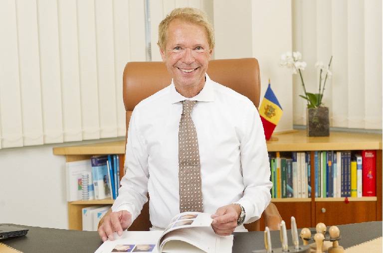 (Bildquelle: Prof. (MD) Dr. Dr. med. Stefan Hillejan) (Bildquelle: Prof. (MD) Dr. Dr. med. Stefan Hillejan)