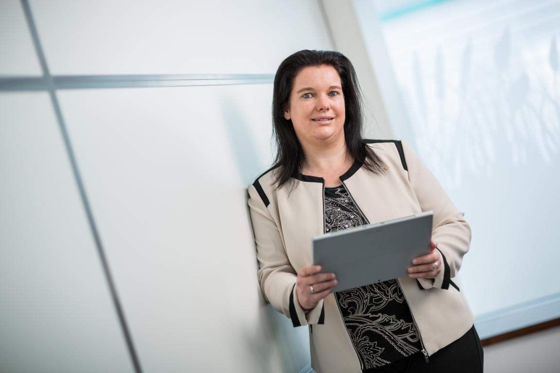 Tina Kaden, Geschäftsführerin KOMSA Data& Solutions GmbH Tina Kaden, Geschäftsführerin KOMSA Data& Solutions GmbH
