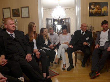 Interessierte Zuhörer wie Botschafter und viele Prominente  in der Potsdamer Residenz