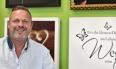 Andreas Geelen führt ein erfolgreiches Unternehmen für intelligente Gebäudesysteme. © Holger Bernert Andreas Geelen führt ein erfolgreiches Unternehmen für intelligente Gebäudesysteme. © Holger Bernert