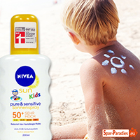 Das Nivea Sun Kids Pure & Sensitive LSF 50+ Sonnenspray bietet optimalen Schutz bei Kindern.