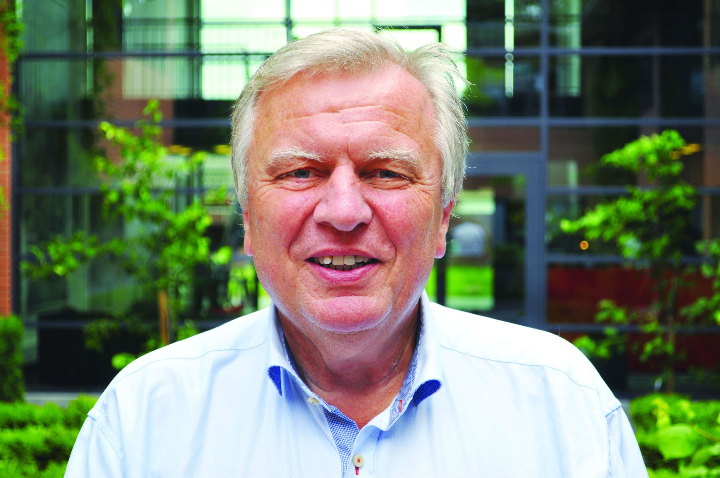 Bernd Muckenschnabel Aufsichtsratsvorsitzender NOVASOL Bernd Muckenschnabel Aufsichtsratsvorsitzender NOVASOL