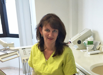 Dr. Corina Roxana Eberwein Dr. Corina Roxana Eberwein