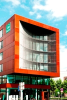 Der Ort des Geschehens: Die Medienfassade der PSD Bank Westfalen-Lippe eG am Münsteraner Stadthafen.