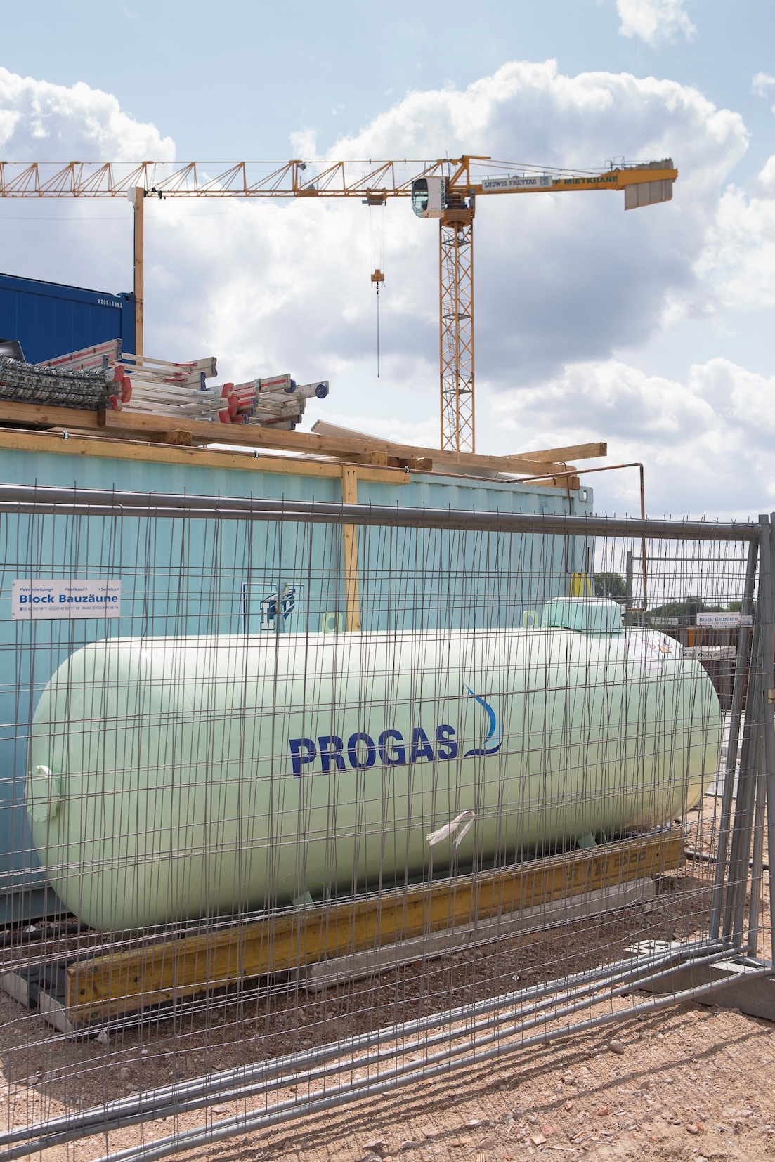 Für die dezentrale Versorgung ist Flüssiggas eine effizient einsetzbare Energie-Alternative. (Bildqu