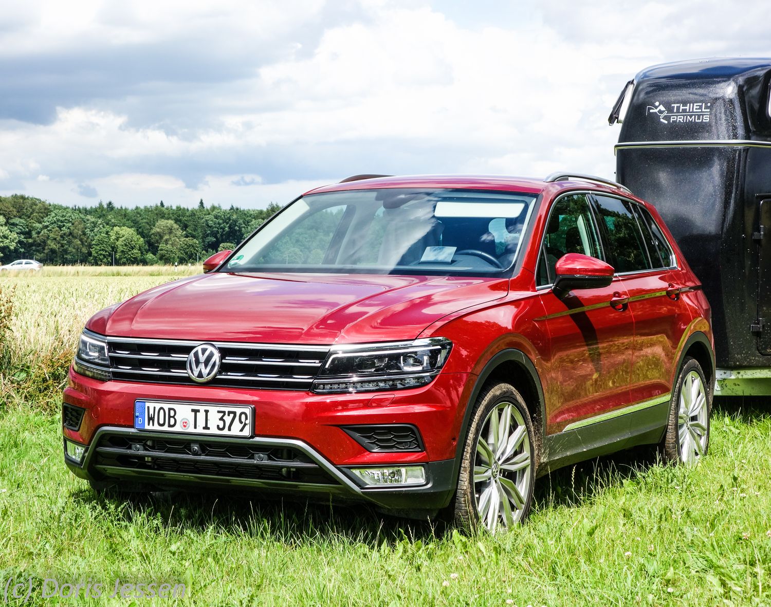 Pferdeanhänger-Zugfahrzeugtest VW Tiguan auf Mit-Pferden-reisen.de: Flotte Optik, wendig und sparsam