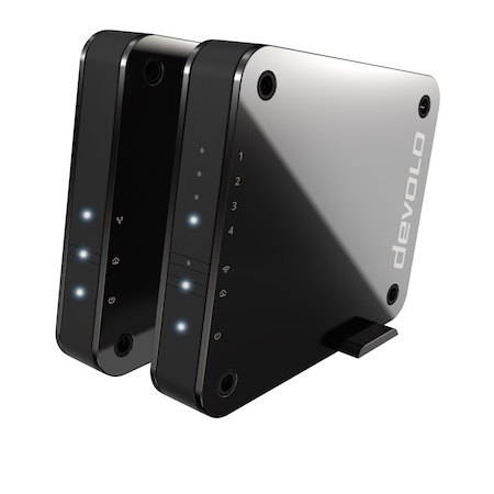 devolo stellt die WLAN-Bridge GigaGate auf der IFA 2016 vor. devolo stellt die WLAN-Bridge GigaGate auf der IFA 2016 vor.