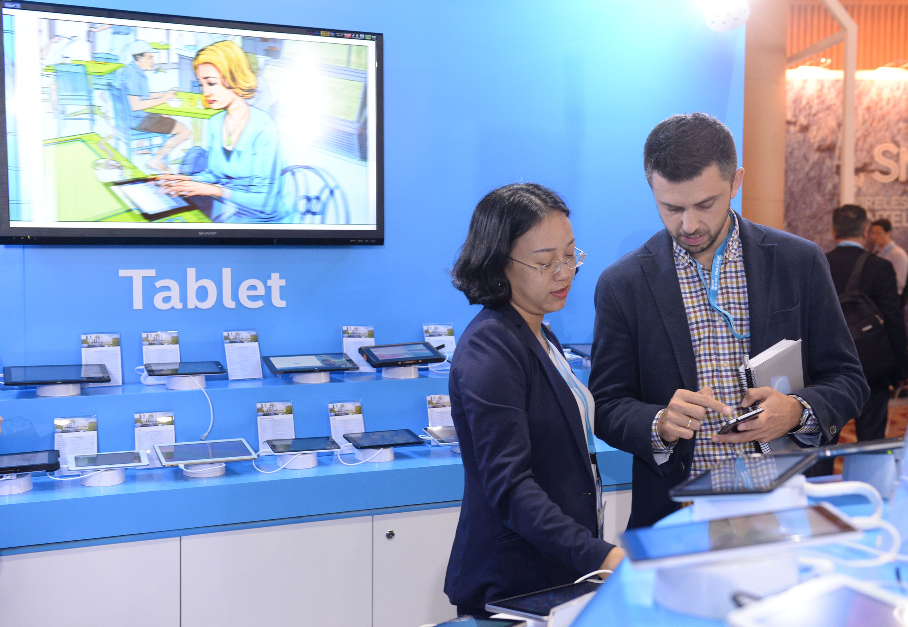 Mobile Geräte wie Smartphones und Tablets werden auch auf der diesjährigen Messe stark nachgefragt s Mobile Geräte wie Smartphones und Tablets werden auch auf der diesjährigen Messe stark nachgefragt s