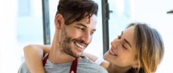 Küchenplanung mit Experten im Küchenstudio. (Bildquelle:©nenetus - Fotolia.com)