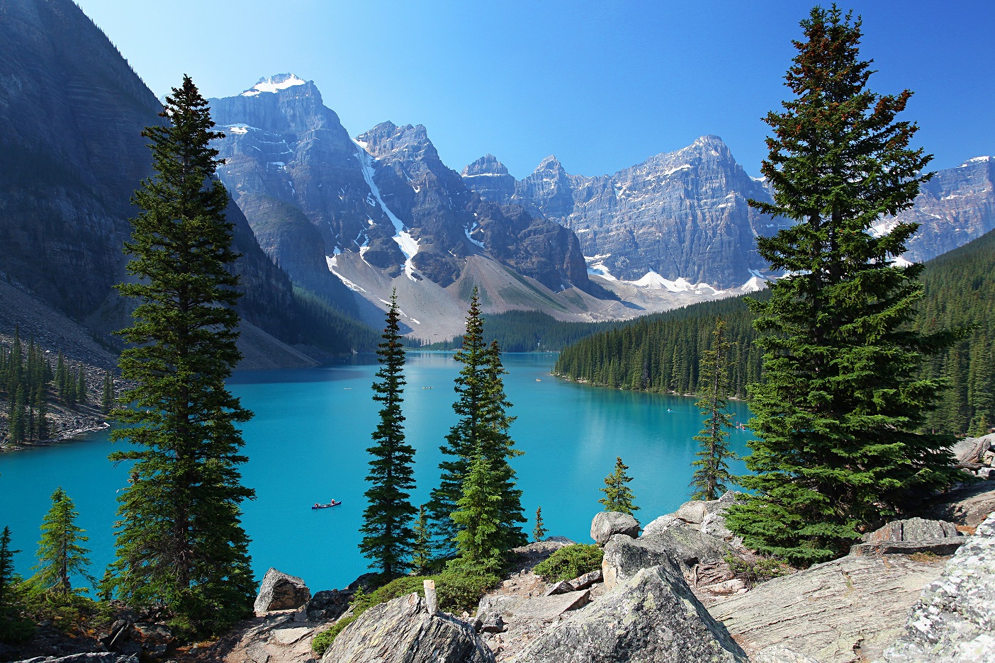 Am malerischen Moraine Lake in den kanadischen Rockies lohnt sich der Zwischenstopp (Bildquelle: Dan Am malerischen Moraine Lake in den kanadischen Rockies lohnt sich der Zwischenstopp (Bildquelle: Dan