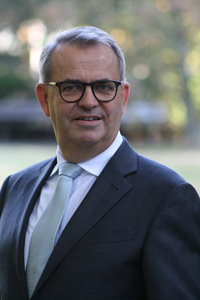 Dr. Boris Tasche (57) ist Vorstandsvorsitzender des Industrieverband Klebstoffe. Foto: IVK