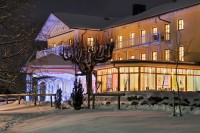 Aussenansicht bei Nacht Aussenansicht bei Nacht