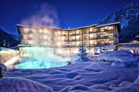 Thermalwasser Pool