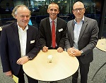Vorstandsvorsitzender Uwe Ludka (Mitte) mit den Experten Henning Voigt (l.) und Jörg Cheung. Vorstandsvorsitzender Uwe Ludka (Mitte) mit den Experten Henning Voigt (l.) und Jörg Cheung.