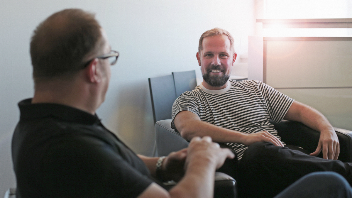 Kai Sievers (Geschäftsführer gernBotschaft) und Tobias Burckhardt (Gründer der SHIFTSCHOOL) Kai Sievers (Geschäftsführer gernBotschaft) und Tobias Burckhardt (Gründer der SHIFTSCHOOL)