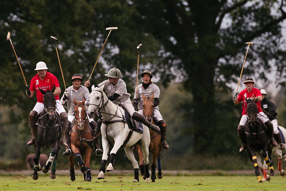 Hart umkämpfte Matches bei dem Low Goal Turnier vom Rhein Polo Club Düsseldorf in Willich. Hart umkämpfte Matches bei dem Low Goal Turnier vom Rhein Polo Club Düsseldorf in Willich.