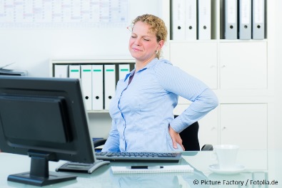 Kreuzschmerzen können viele Ursachen haben. © Picture-Factory / fotolia.com Kreuzschmerzen können viele Ursachen haben. © Picture-Factory / fotolia.com