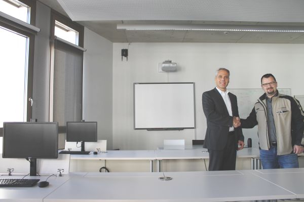 SRH-Geschäftsführer Steffen Bruckner (links) und Sven Leufen, Geschäftsführer der Firma Nettebrock n SRH-Geschäftsführer Steffen Bruckner (links) und Sven Leufen, Geschäftsführer der Firma Nettebrock n