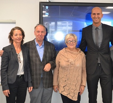 (v.li.): Katrin Dillinger, Prof. Dr. Michael Nagy, Natalia Larina, Dr. Özer Pinar. Foto: Motzko (v.li.): Katrin Dillinger, Prof. Dr. Michael Nagy, Natalia Larina, Dr. Özer Pinar. Foto: Motzko