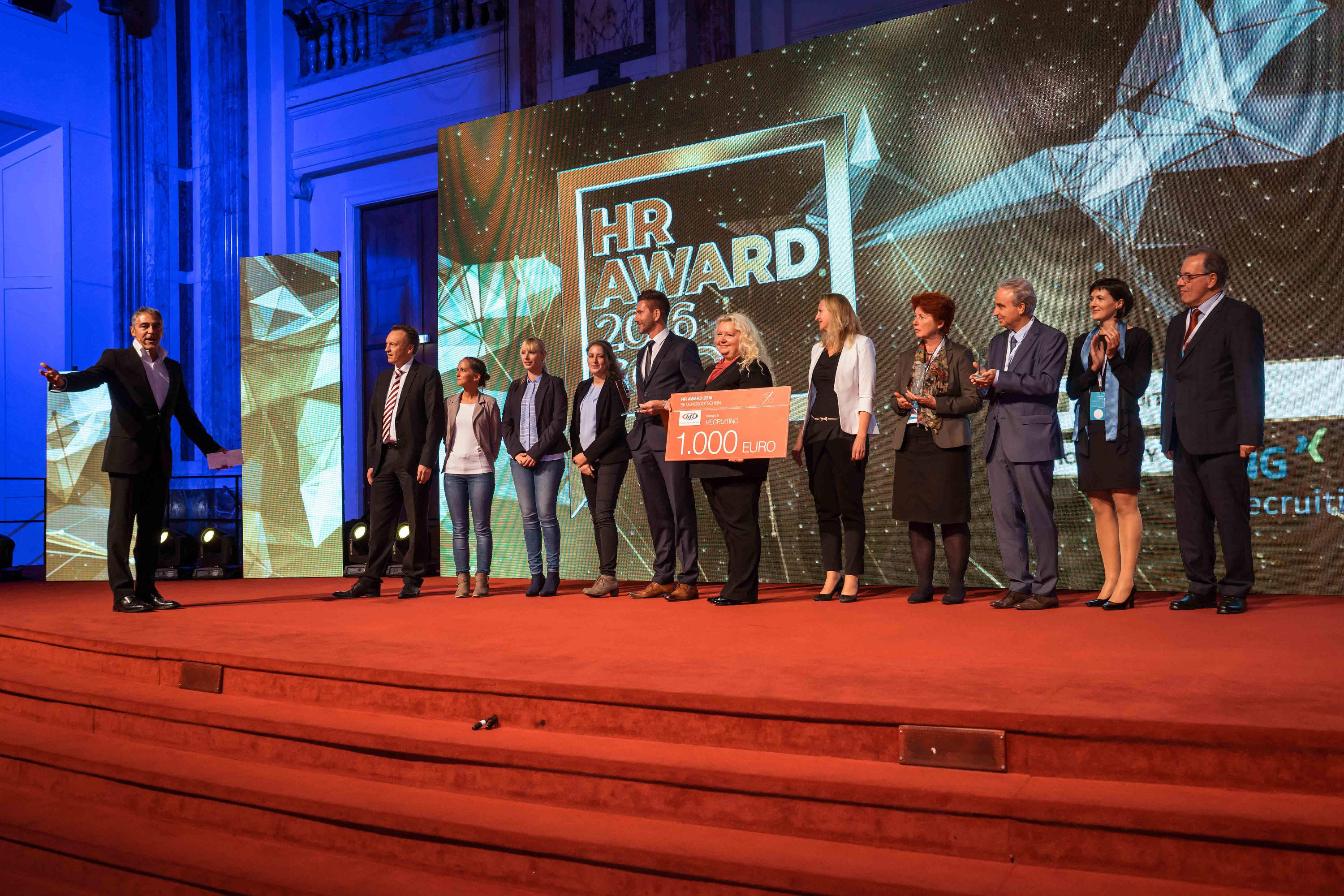 Preisverleihung des HR Award am 12.10.2016 in Wien (Bildquelle:©Benedikt Weiss, Usd) Preisverleihung des HR Award am 12.10.2016 in Wien (Bildquelle:©Benedikt Weiss, Usd)