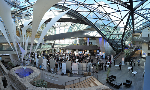 Foyer Darmstadtium / Quelle: darmstadtium / Holger Ullmann (Bildquelle: info@darmstadtium.de) Foyer Darmstadtium / Quelle: darmstadtium / Holger Ullmann (Bildquelle: info@darmstadtium.de)