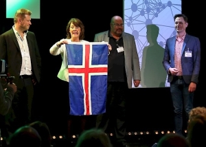 Der neu gewählte Vorstand des DVNLP bei der Gala-Eröffnung auf dem NLP-Kongress 2016 Der neu gewählte Vorstand des DVNLP bei der Gala-Eröffnung auf dem NLP-Kongress 2016