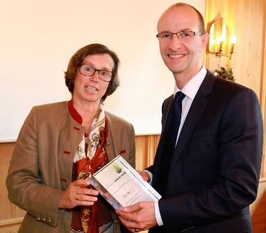 Übergabe Deutscher Beteiligungspreis 2016