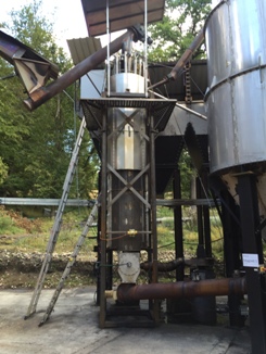 Kohlemeiler für das Salzkammergut.Holzkohle und Stromerzeugung