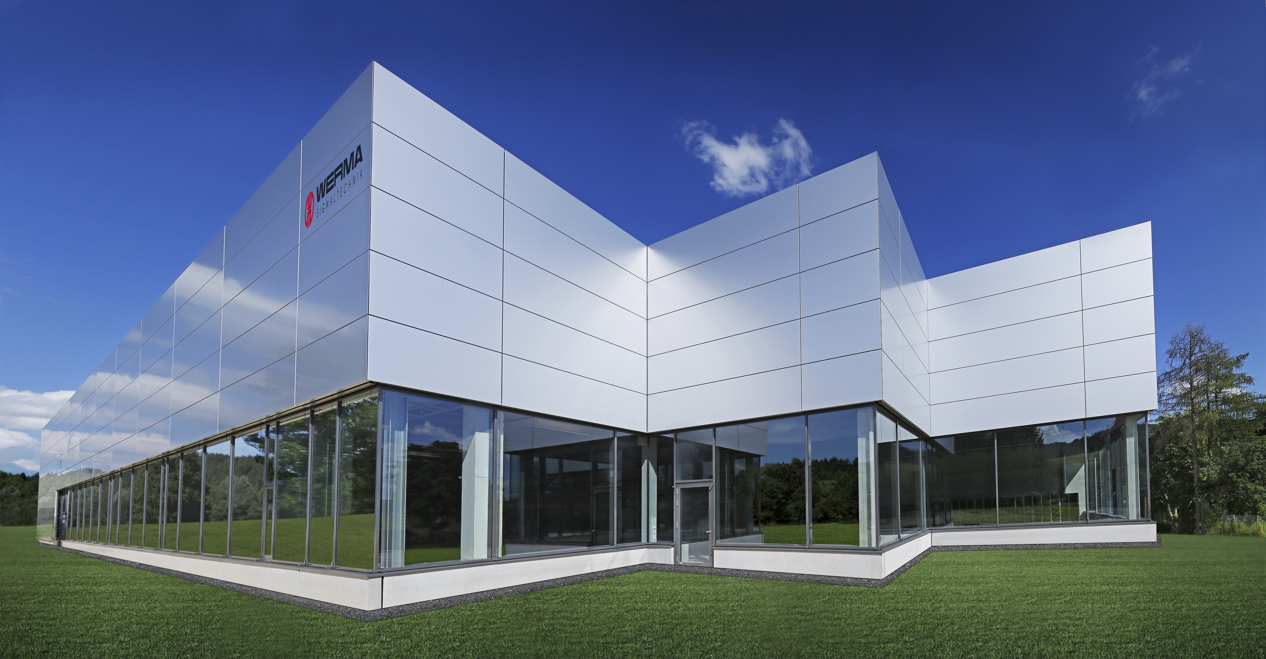 Neue WERMA-Produktionshalle in Rietheim-Weilheim (Bildquelle: Werma)