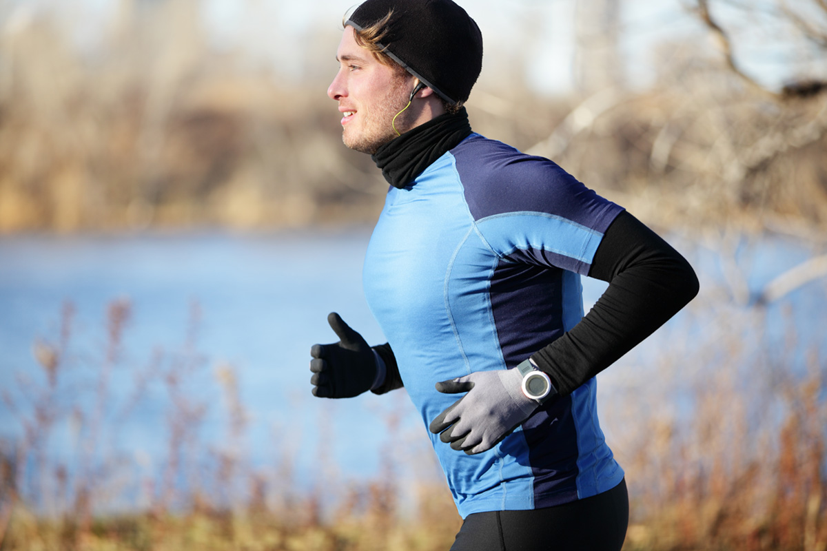 Joggen bei Minustemperaturen: Tempo drosseln! (Bildquelle: @shutterstock.com) Joggen bei Minustemperaturen: Tempo drosseln! (Bildquelle: @shutterstock.com)