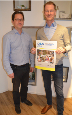 Steffen Tom (C&M) und Sascha Janzen (Janzen GmbH) bei der Auszeichnung 
