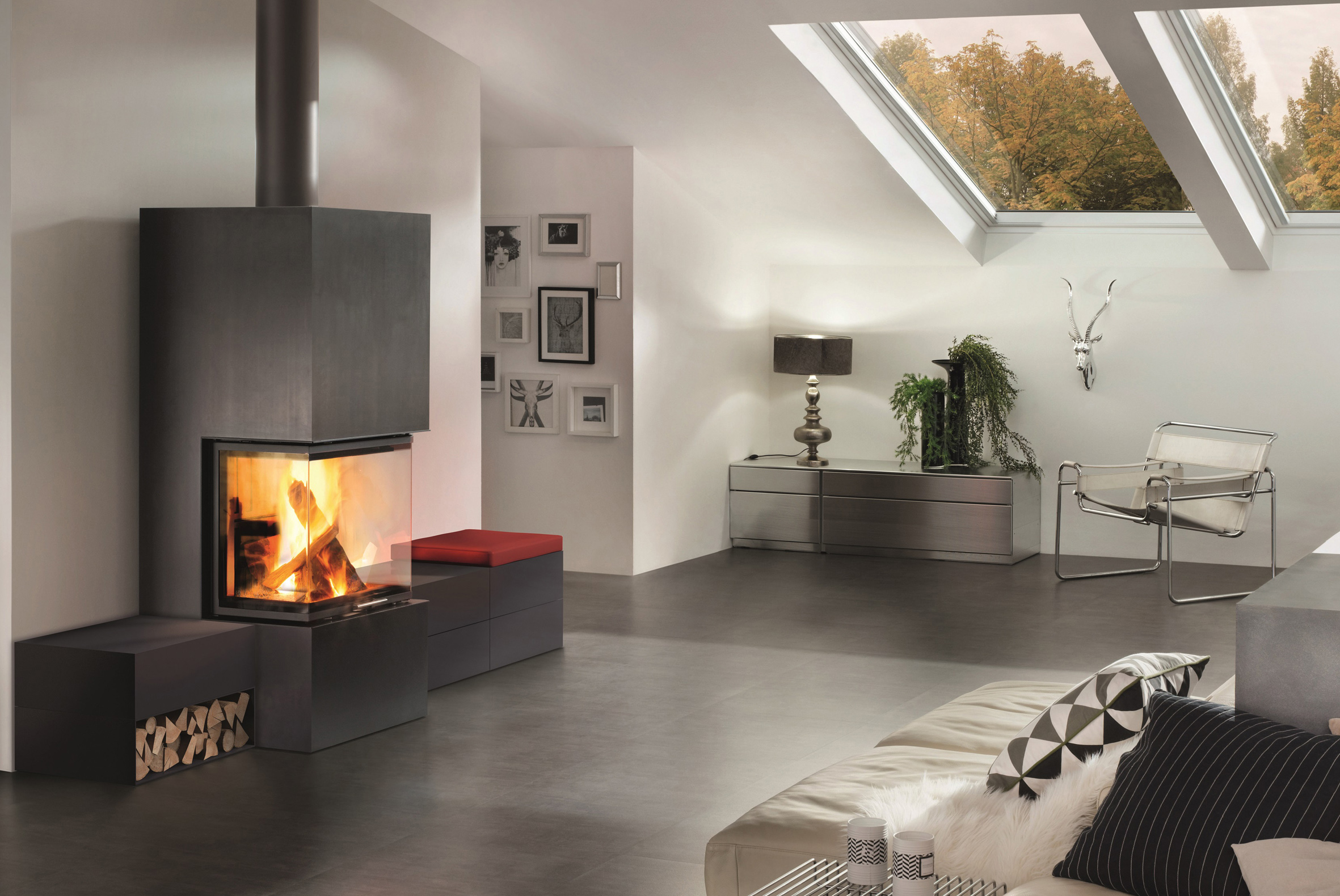 Hochwertige Feuerstellen und modular konstruierte Stahlmöbel setzen individuelle Akzente Hochwertige Feuerstellen und modular konstruierte Stahlmöbel setzen individuelle Akzente