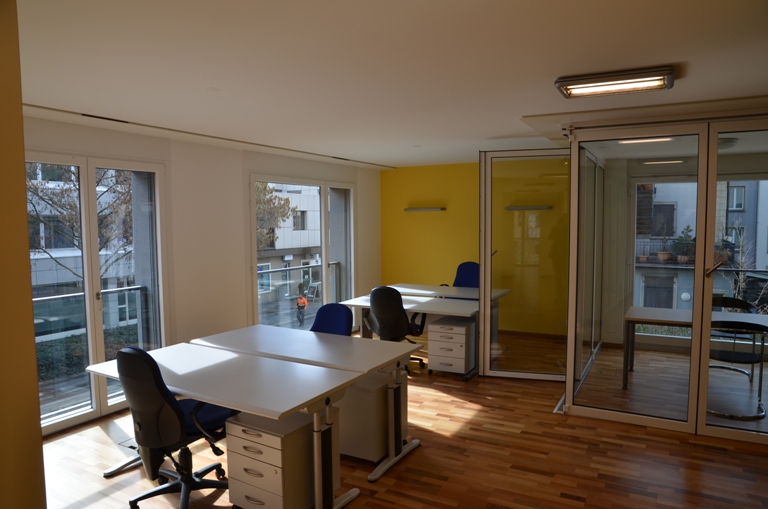 Schöne sonnige Büros im De Soet Consulting Business Center Schöne sonnige Büros im De Soet Consulting Business Center
