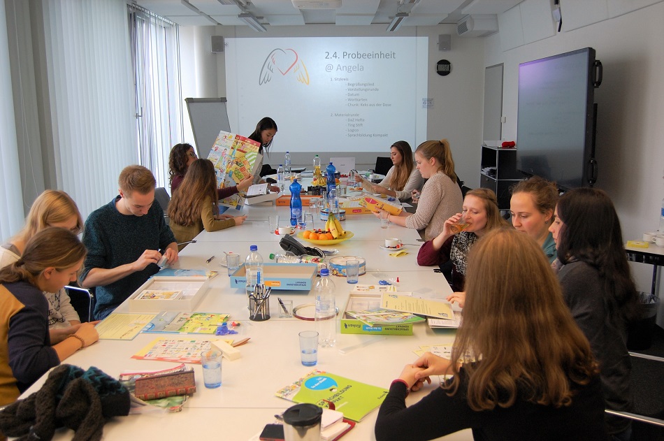 Studenten der German Angel werden für die Förderprogramme geschult Studenten der German Angel werden für die Förderprogramme geschult