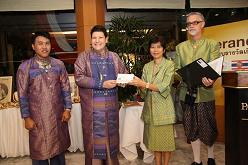 Second from left Dirk Weeber get the European Tolerance Award 2009 from Mrs. Promsab Bunnak Second from left Dirk Weeber get the European Tolerance Award 2009 from Mrs. Promsab Bunnak