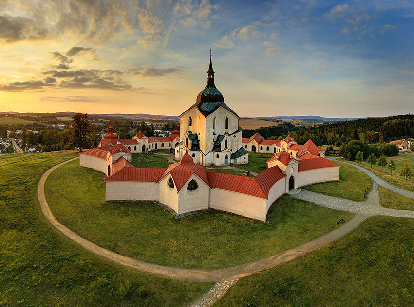 Die Kirche von Saar ist Teil des Weltkulturerbes (Bildquelle: Libor Svacek/Czechtourism) Die Kirche von Saar ist Teil des Weltkulturerbes (Bildquelle: Libor Svacek/Czechtourism)