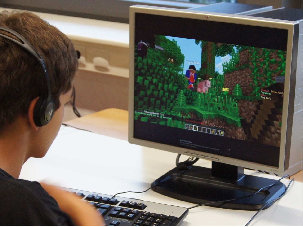 ComputerCamp: ein Kurs-Highlight ist die Programmierung von Raspberry Pi für das Spiel Minecraft ComputerCamp: ein Kurs-Highlight ist die Programmierung von Raspberry Pi für das Spiel Minecraft
