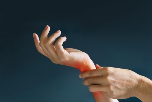 Beschwerdefrei trotz Arthrose. (Bildquelle:©ipopba - Fotolia.com) Beschwerdefrei trotz Arthrose. (Bildquelle:©ipopba - Fotolia.com)
