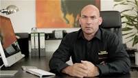 Oliver Trumpf bildet Brandschutz-Techniker aus