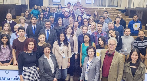 Interkultureller Austausch: 40 Studierende und ihre ProfessorInnen aus zehn europäischen Ländern. Interkultureller Austausch: 40 Studierende und ihre ProfessorInnen aus zehn europäischen Ländern.